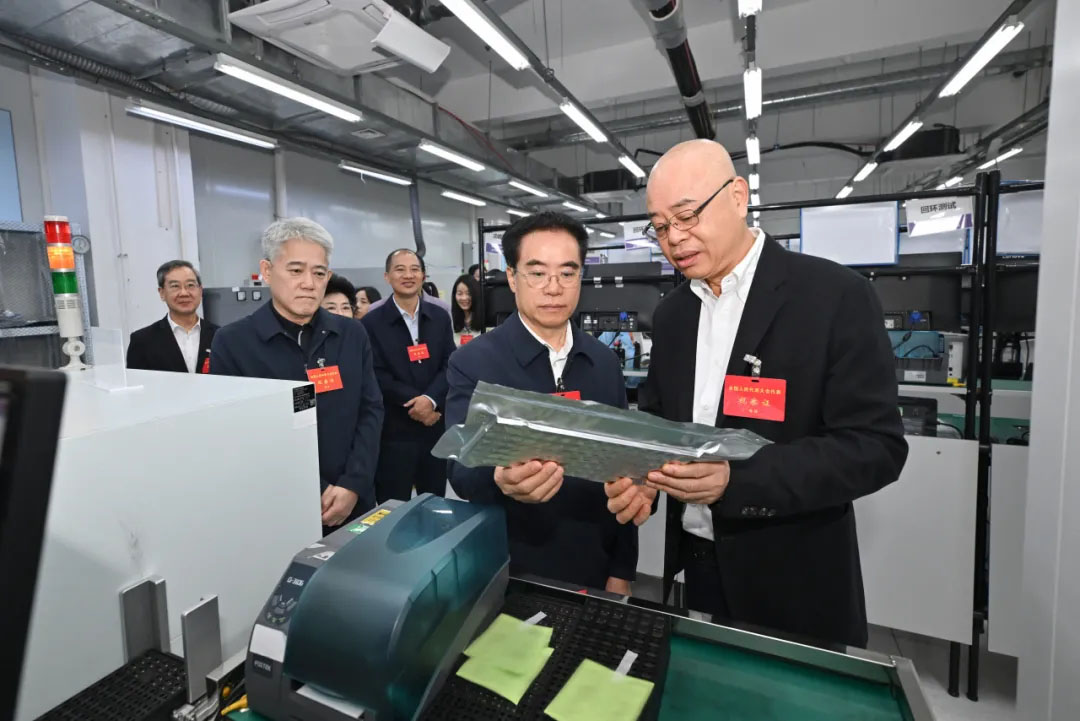 福建省十四届全国人大代表集中视察beat365vip官网登录入口